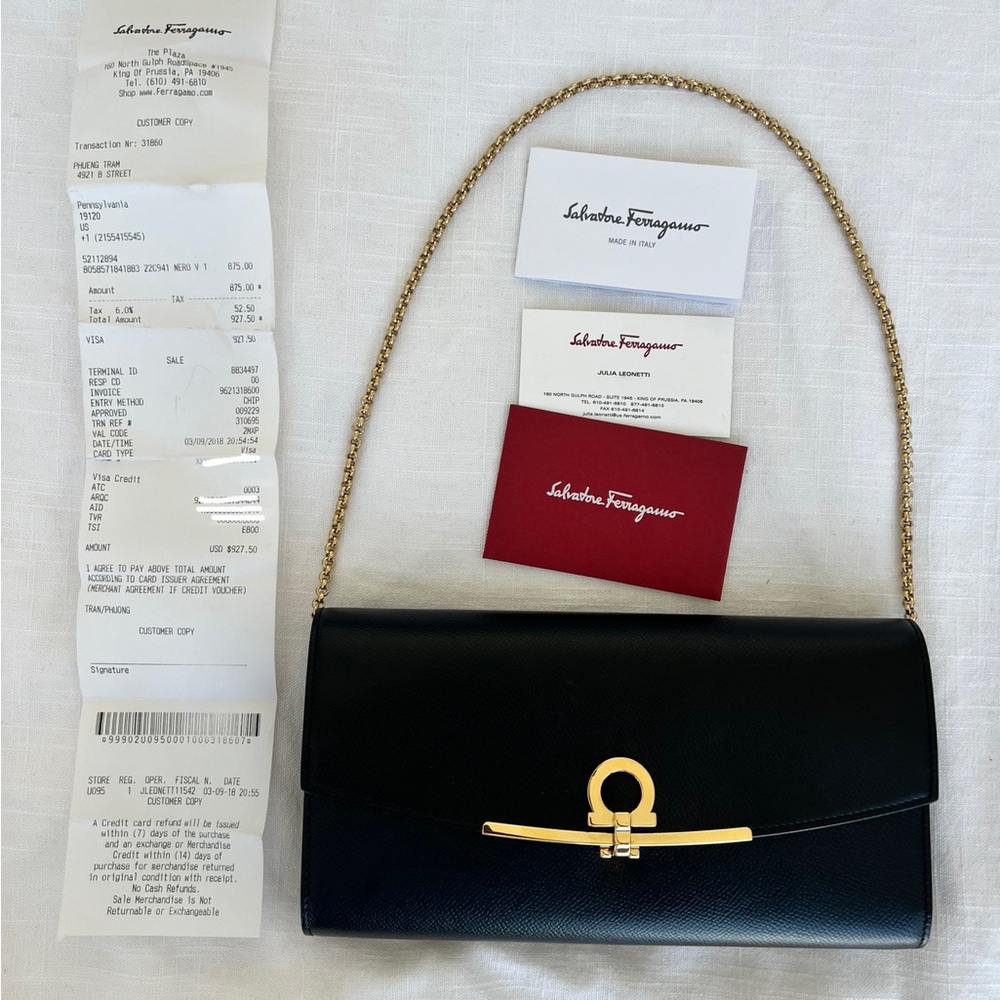 SALVATORE FERRAGAMO Gancini Icona
Mini Bag - Nero